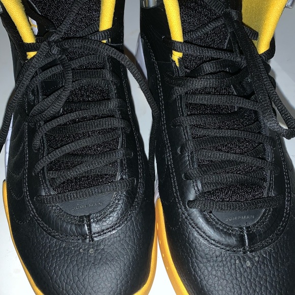 JORDANS SIZE 10 MENS - Picture 2 of 3